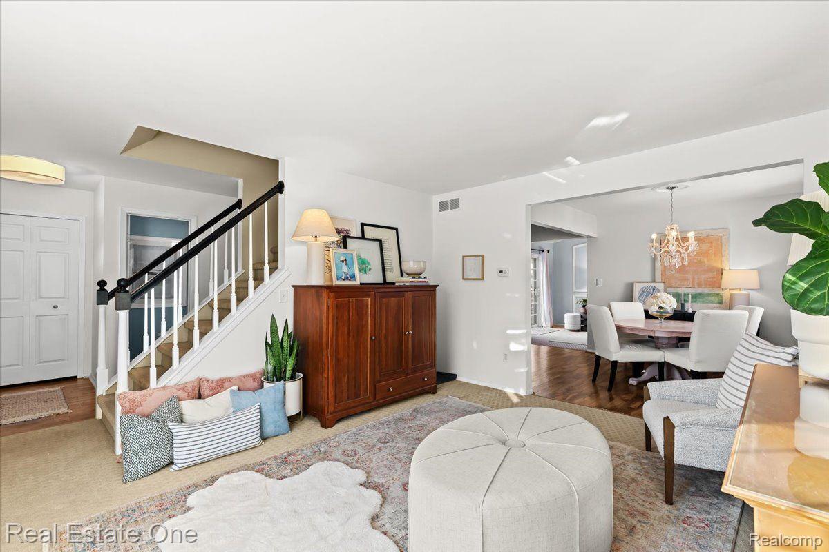 909 Alpine Court