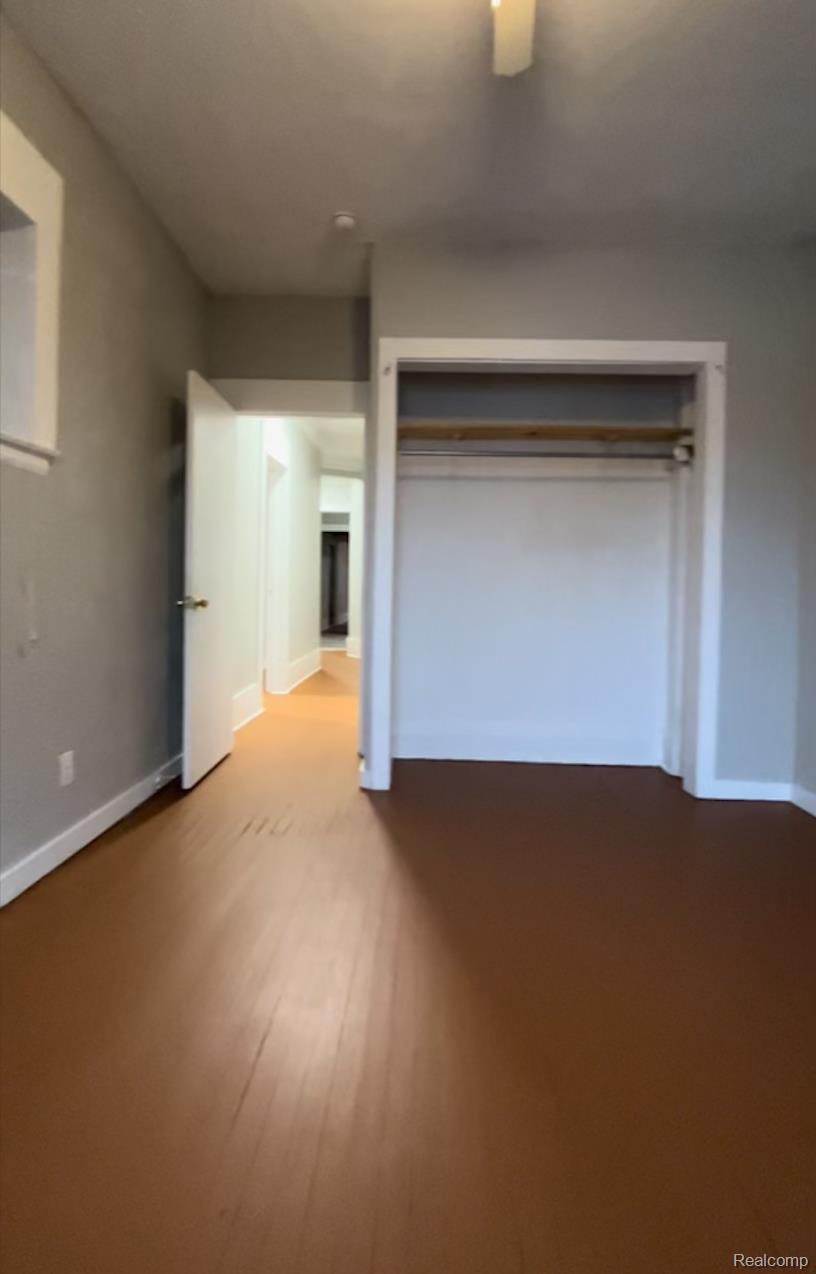 287 E EDSEL FORD Freeway