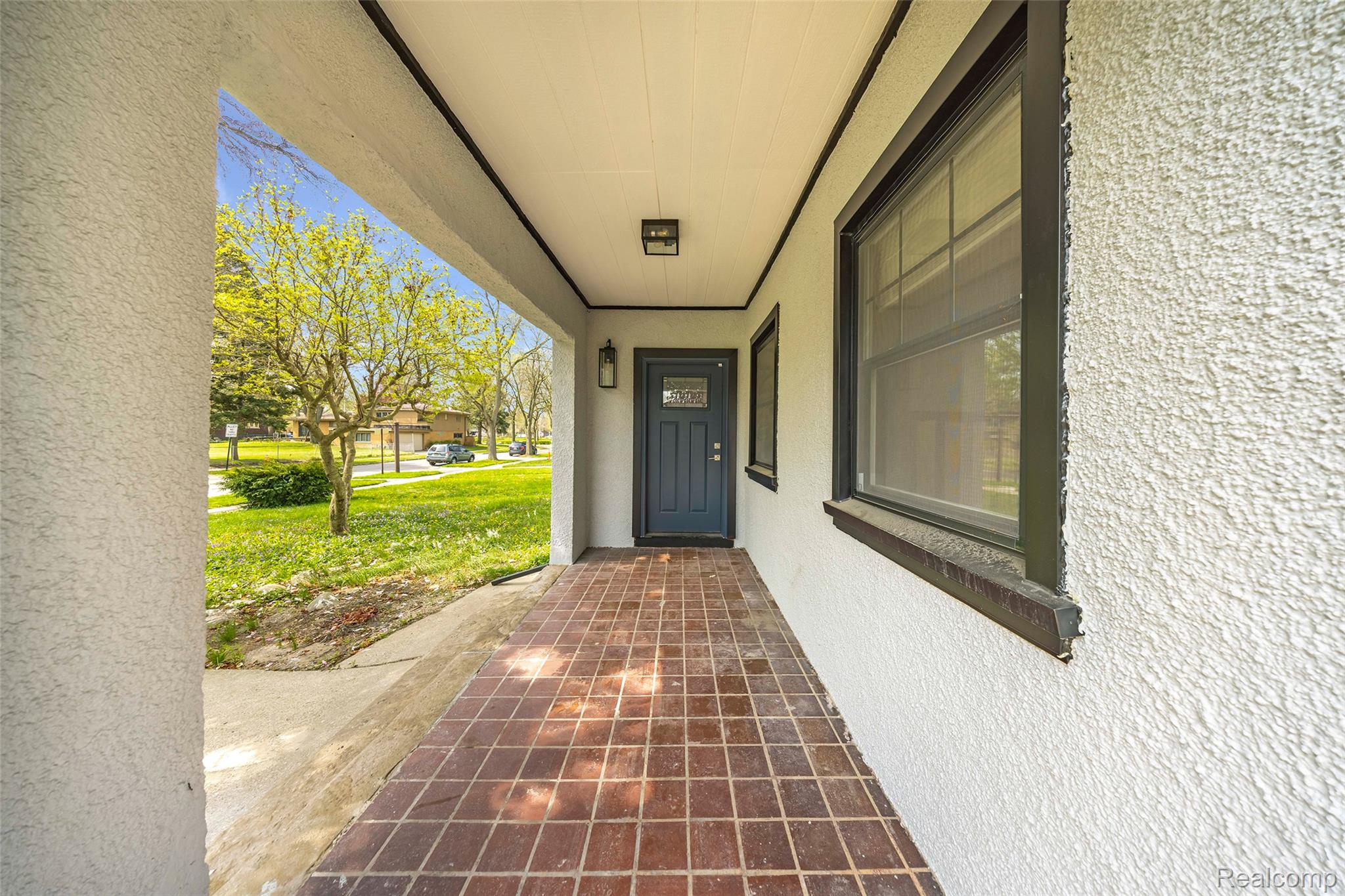 2256 N LA SALLE