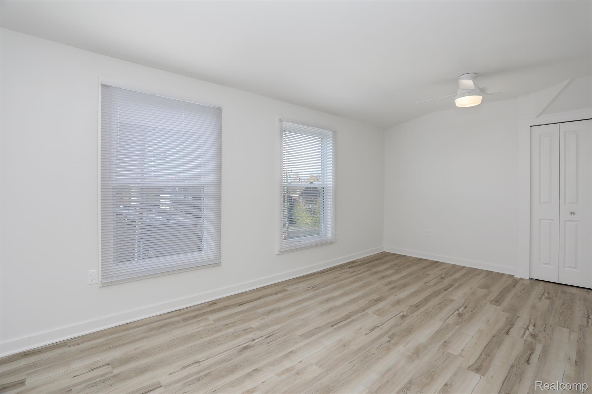 799 E Grand Boulevard 10