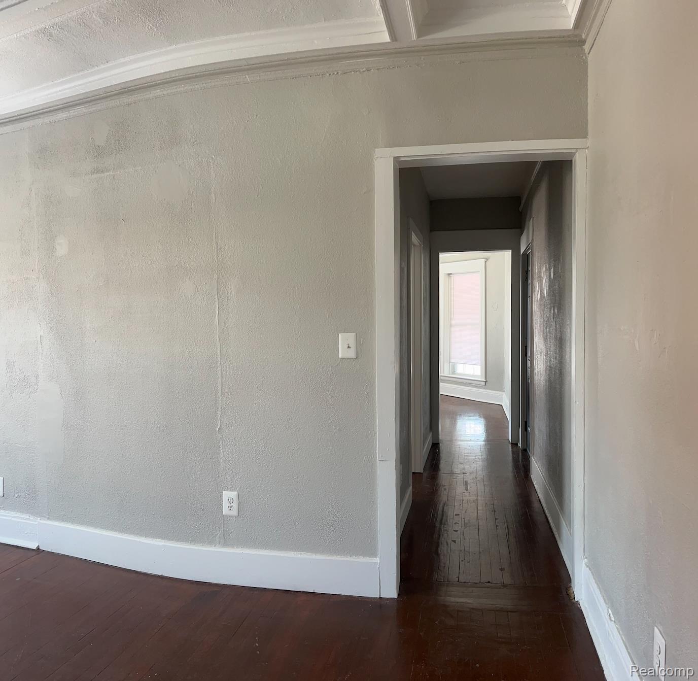 287 E EDSEL FORD Freeway Unit # 5