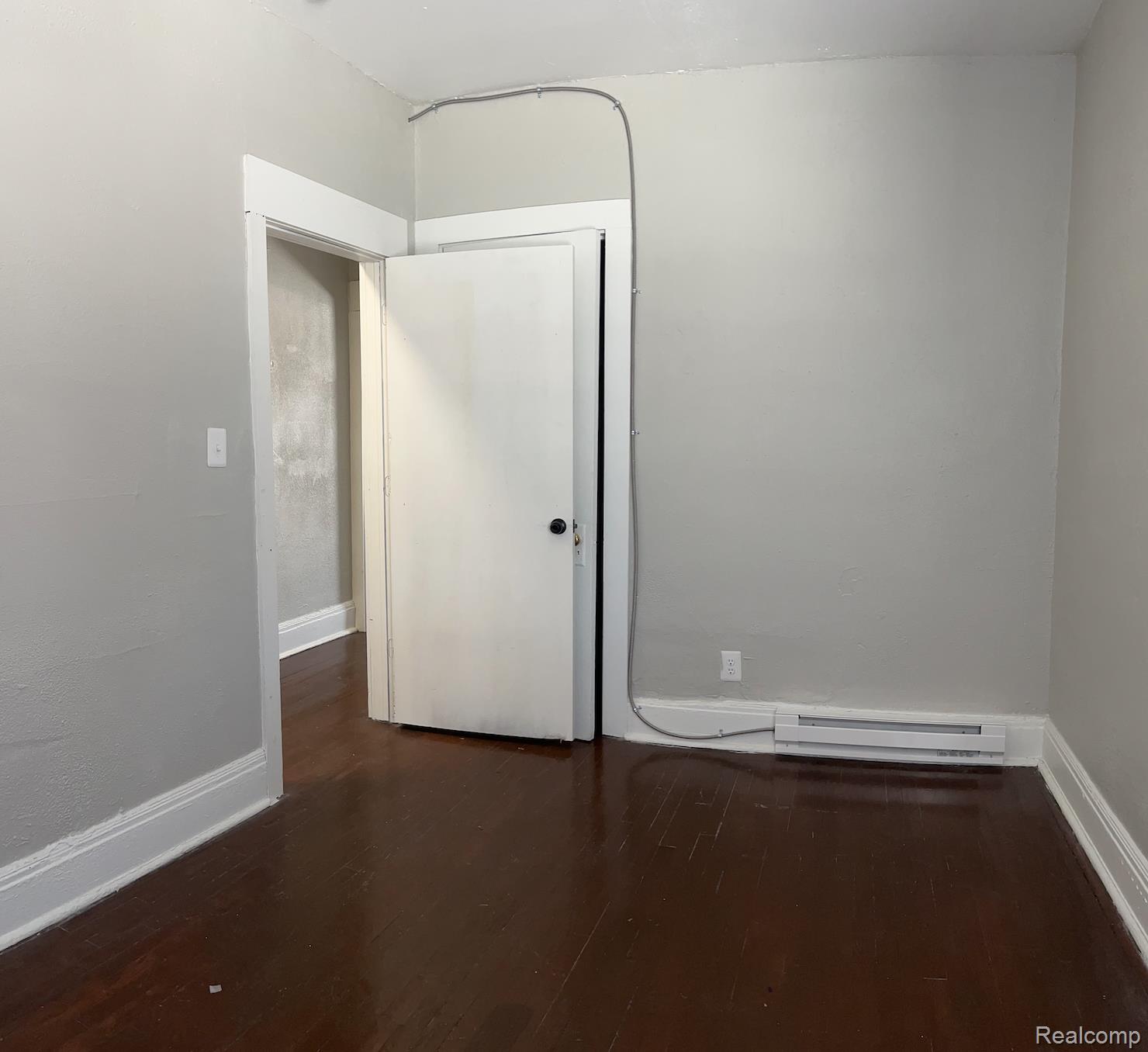 287 E EDSEL FORD Freeway Unit # 5