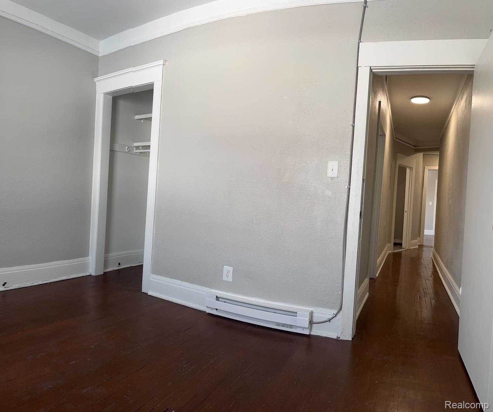 287 E EDSEL FORD Freeway Unit # 5