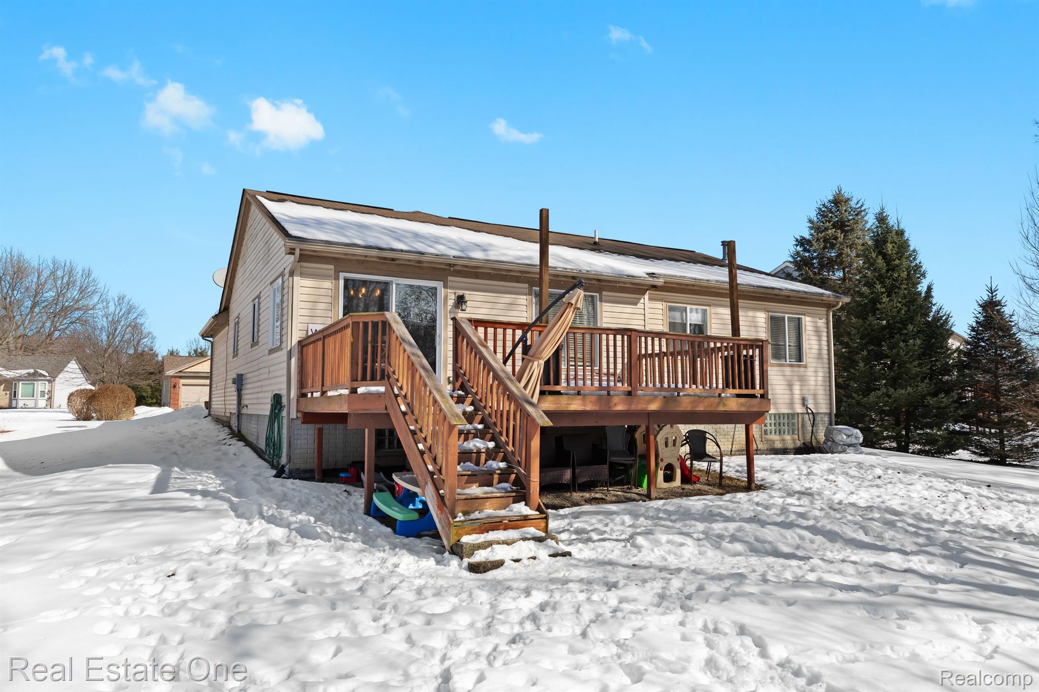 6581 WEDGEWOOD Court