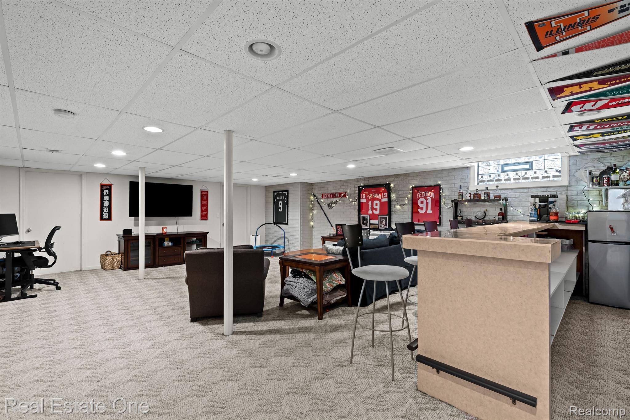 6581 WEDGEWOOD Court