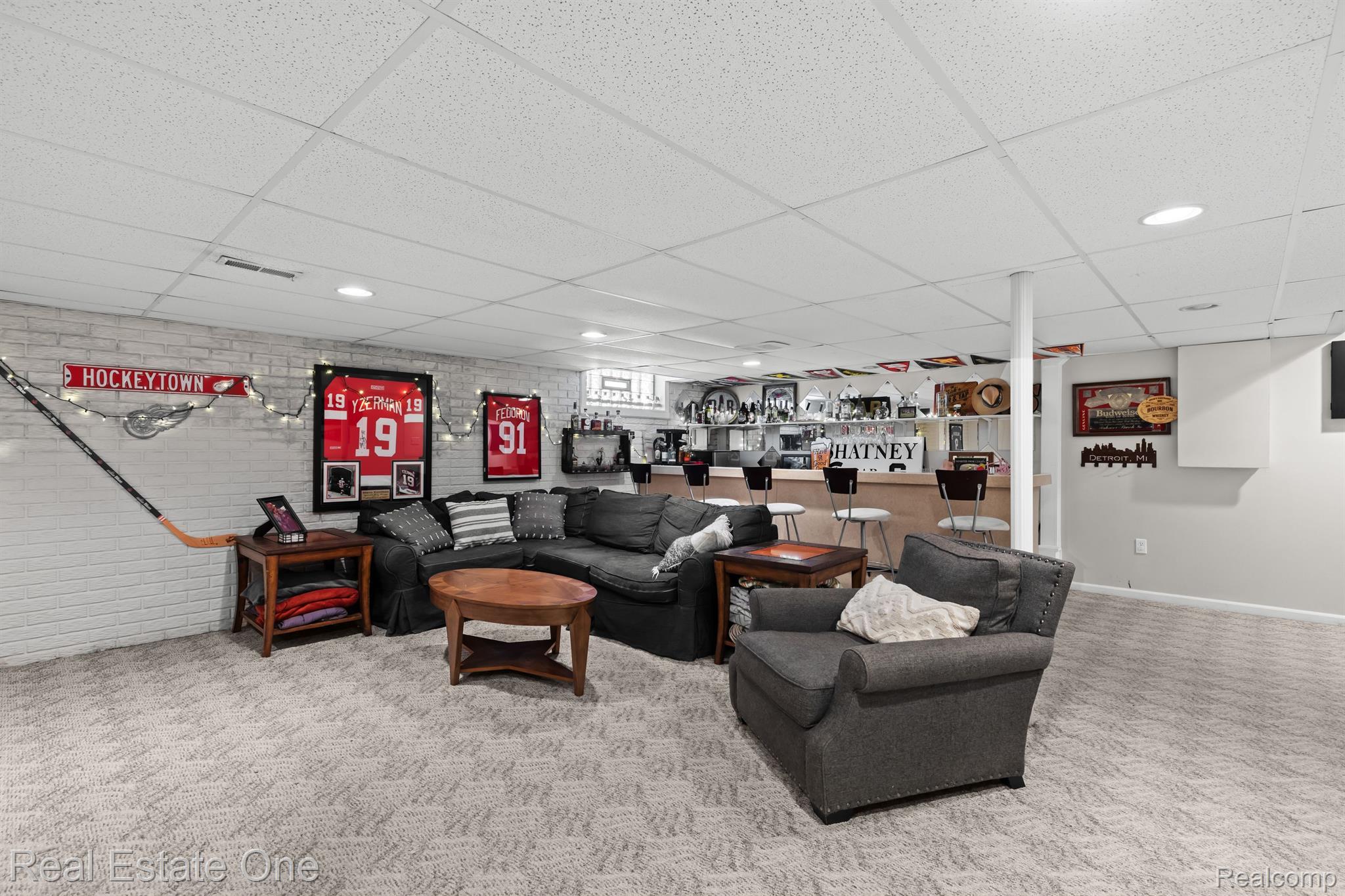 6581 WEDGEWOOD Court