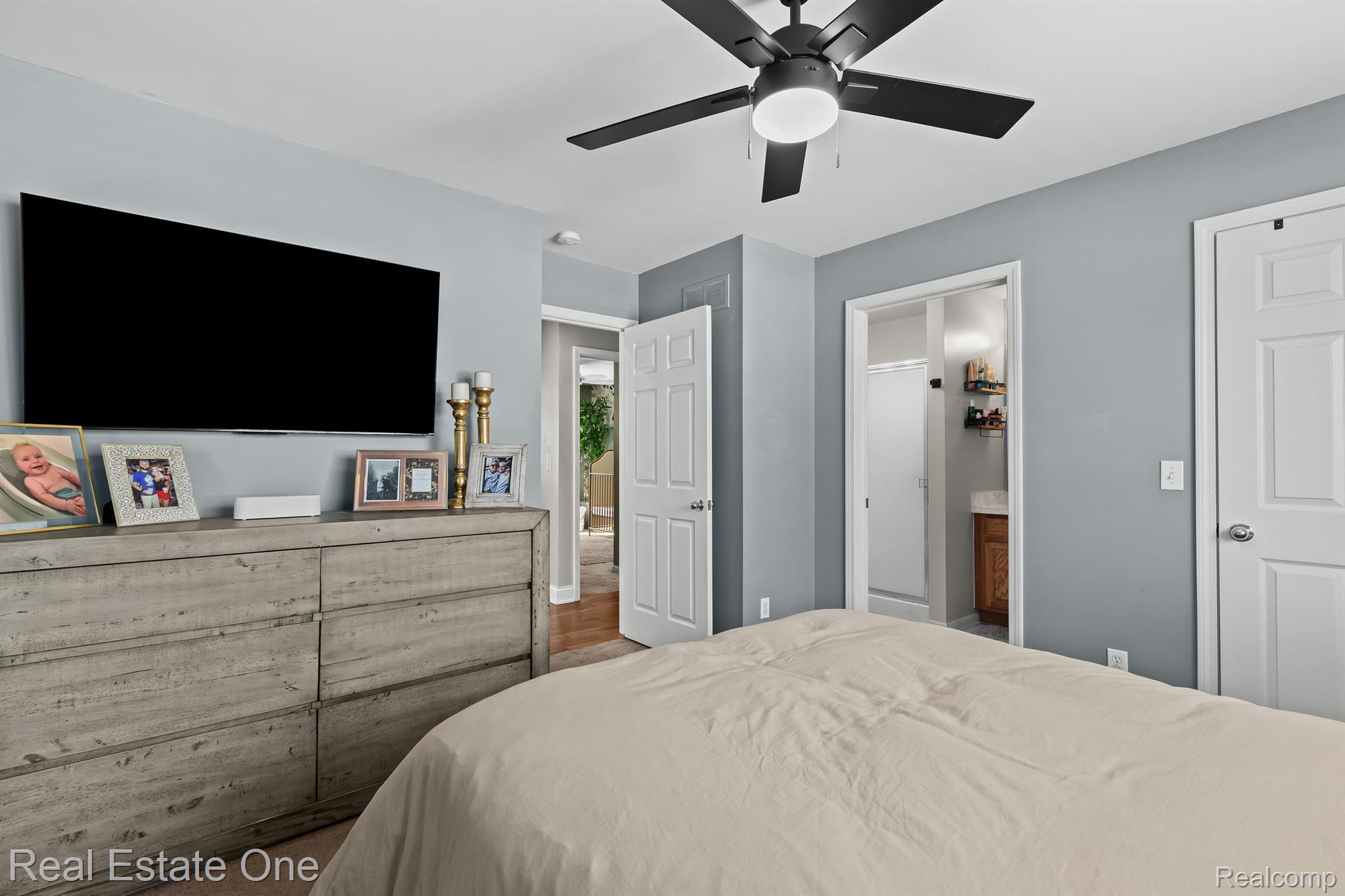 6581 WEDGEWOOD Court