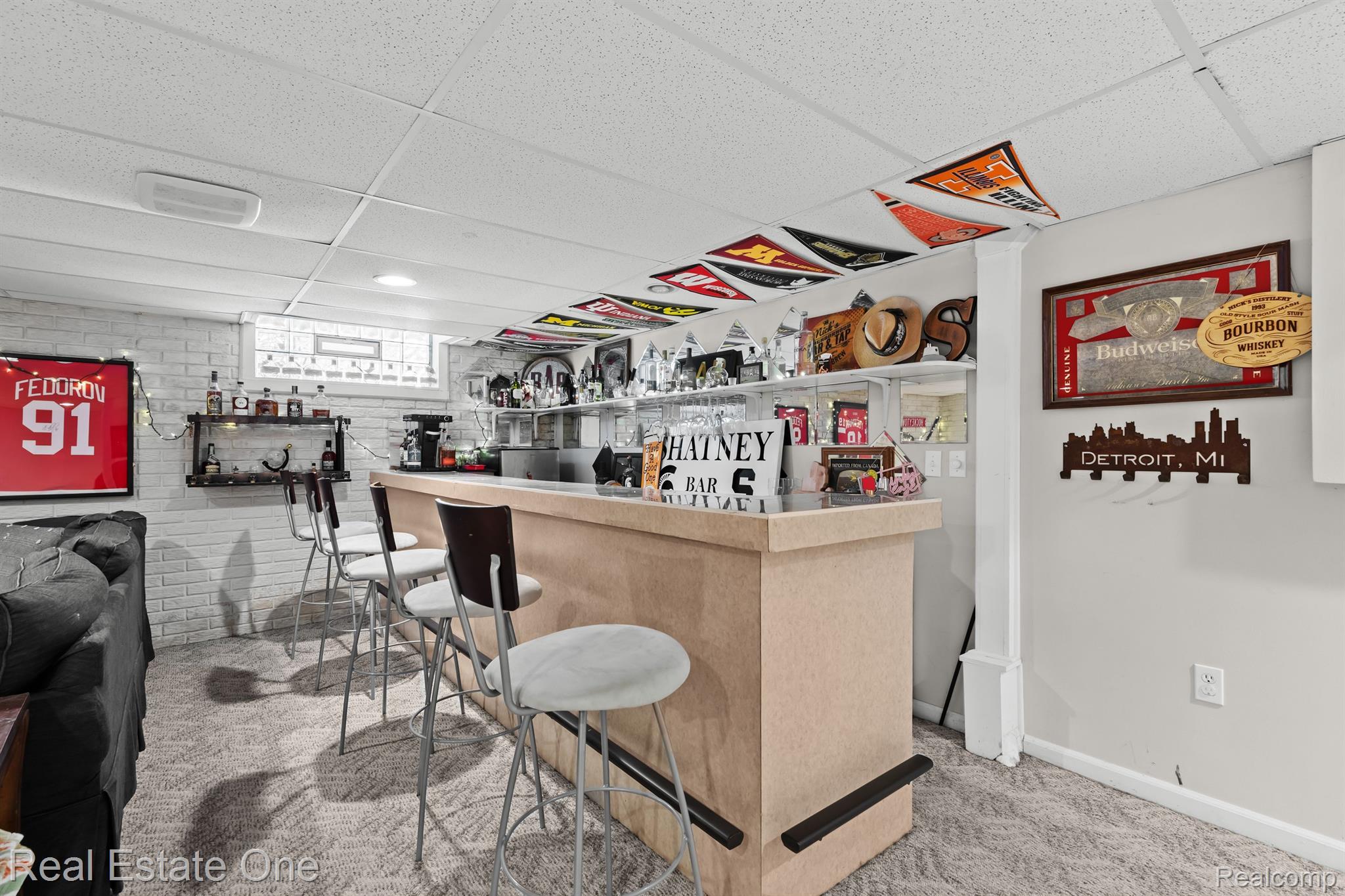 6581 WEDGEWOOD Court