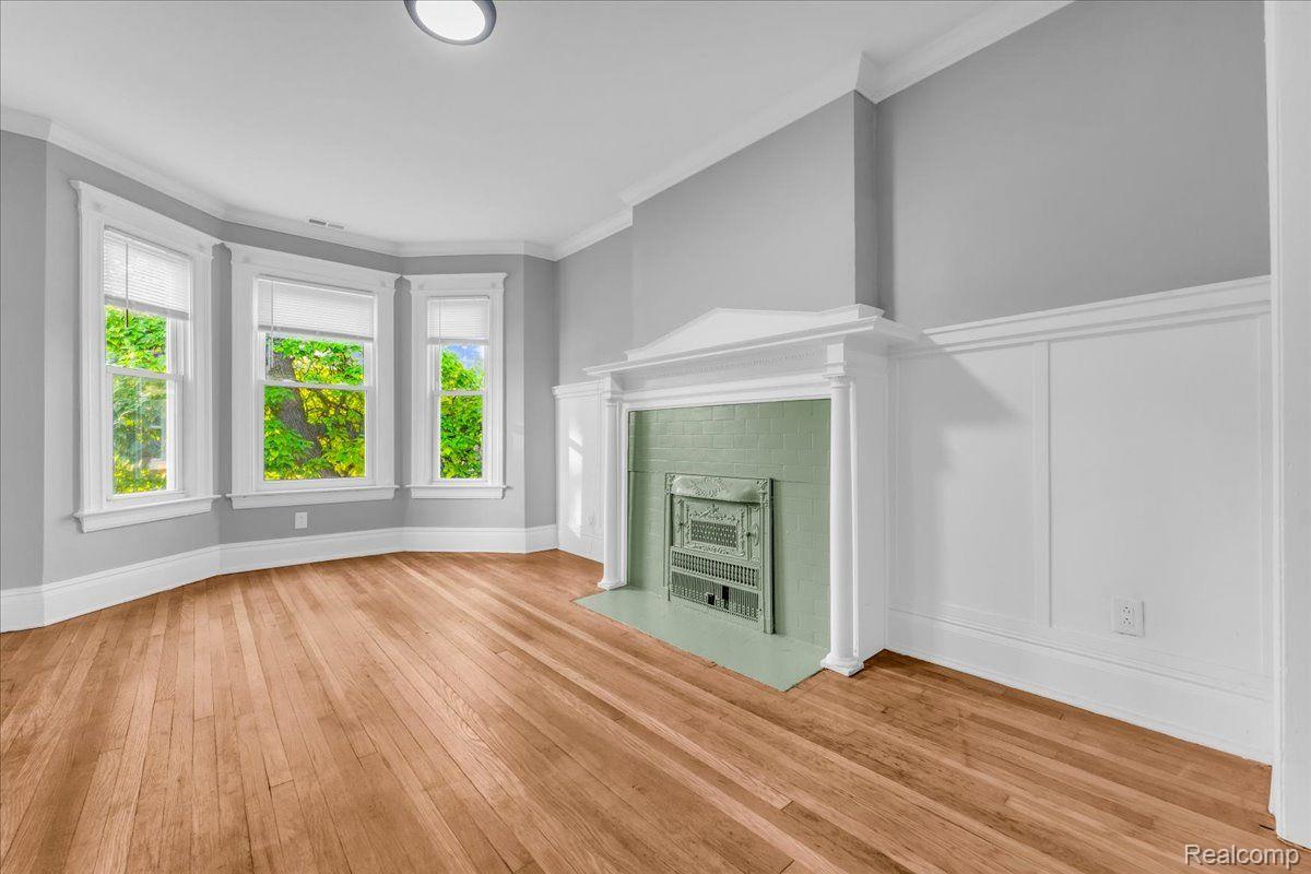 243 Marston Street 2W