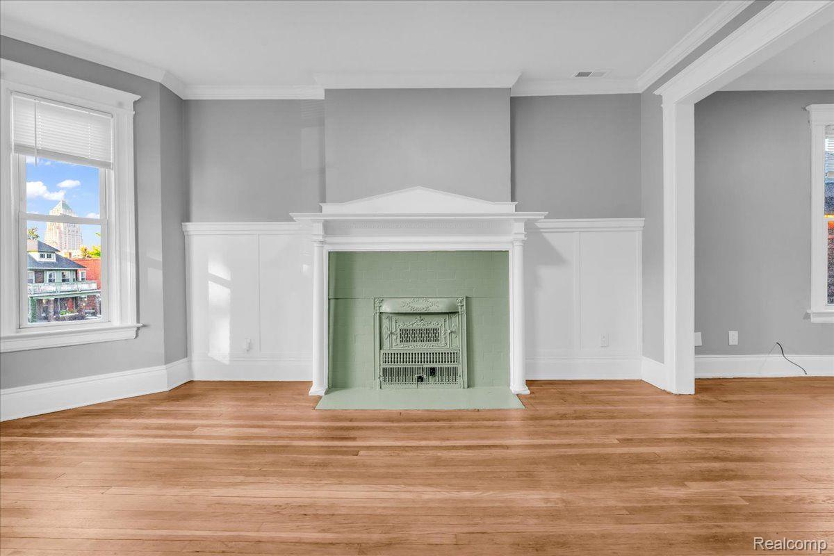 243 Marston Street 2W