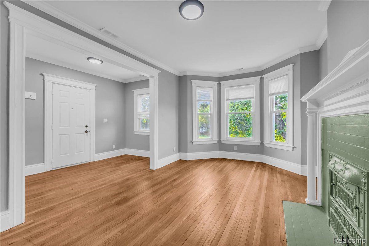 243 Marston Street 2W