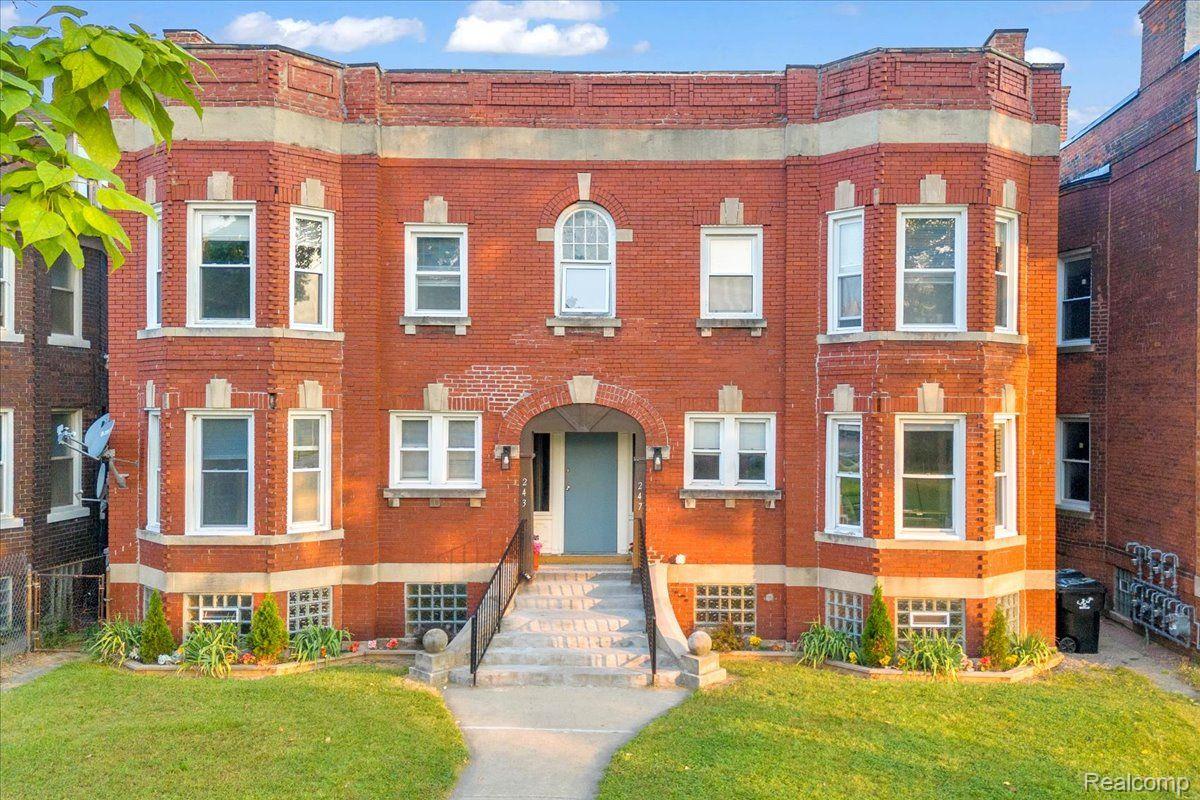 243 Marston Street 2W