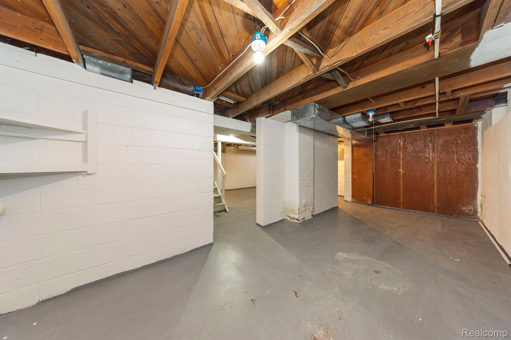 16013 CARLISLE Street
