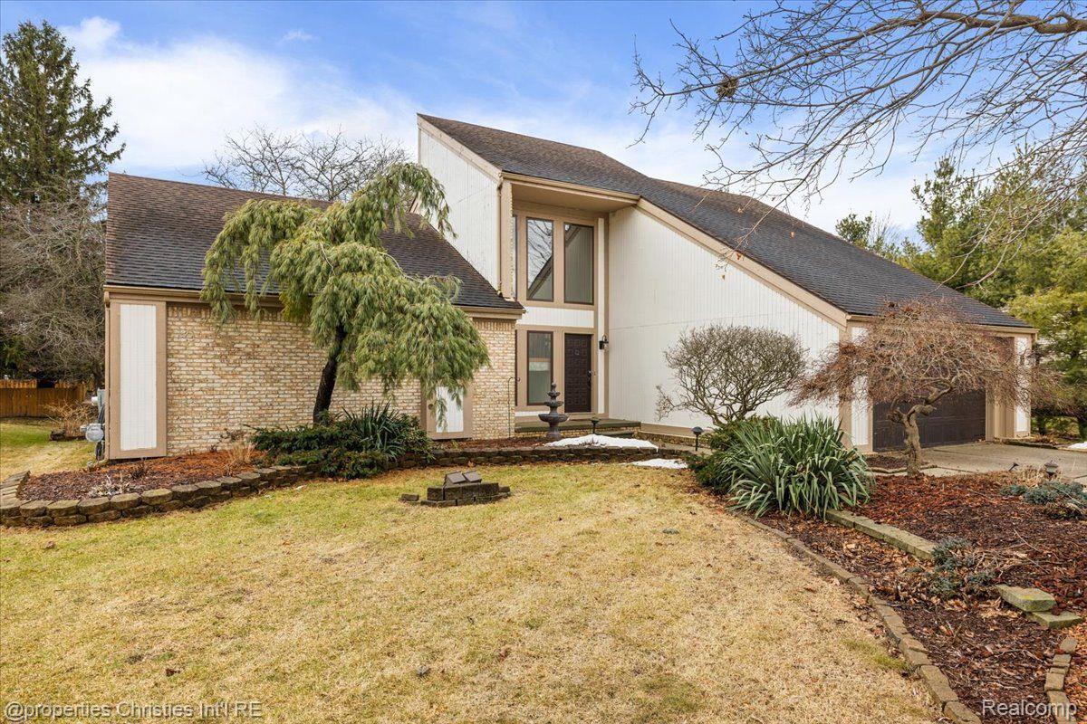 8241 LAKE PINE Drive