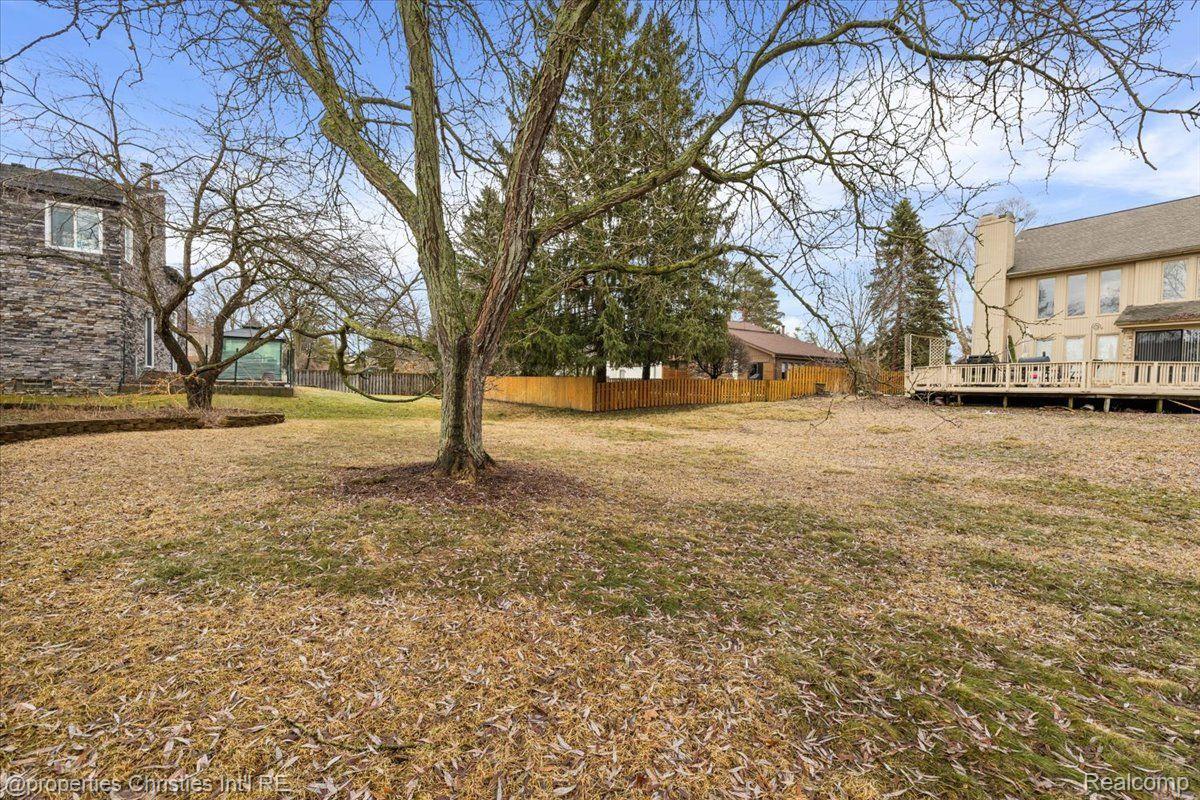 8241 LAKE PINE Drive