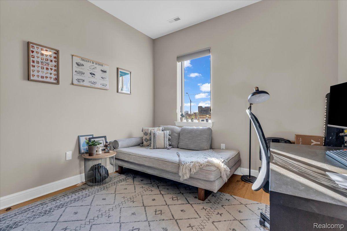 438 Selden Street 202