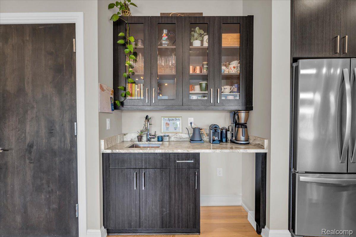 438 Selden Street 202