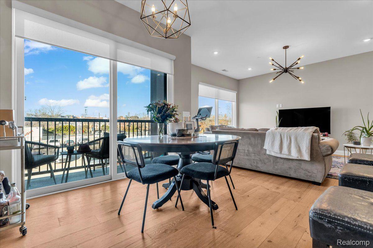 438 Selden Street 202