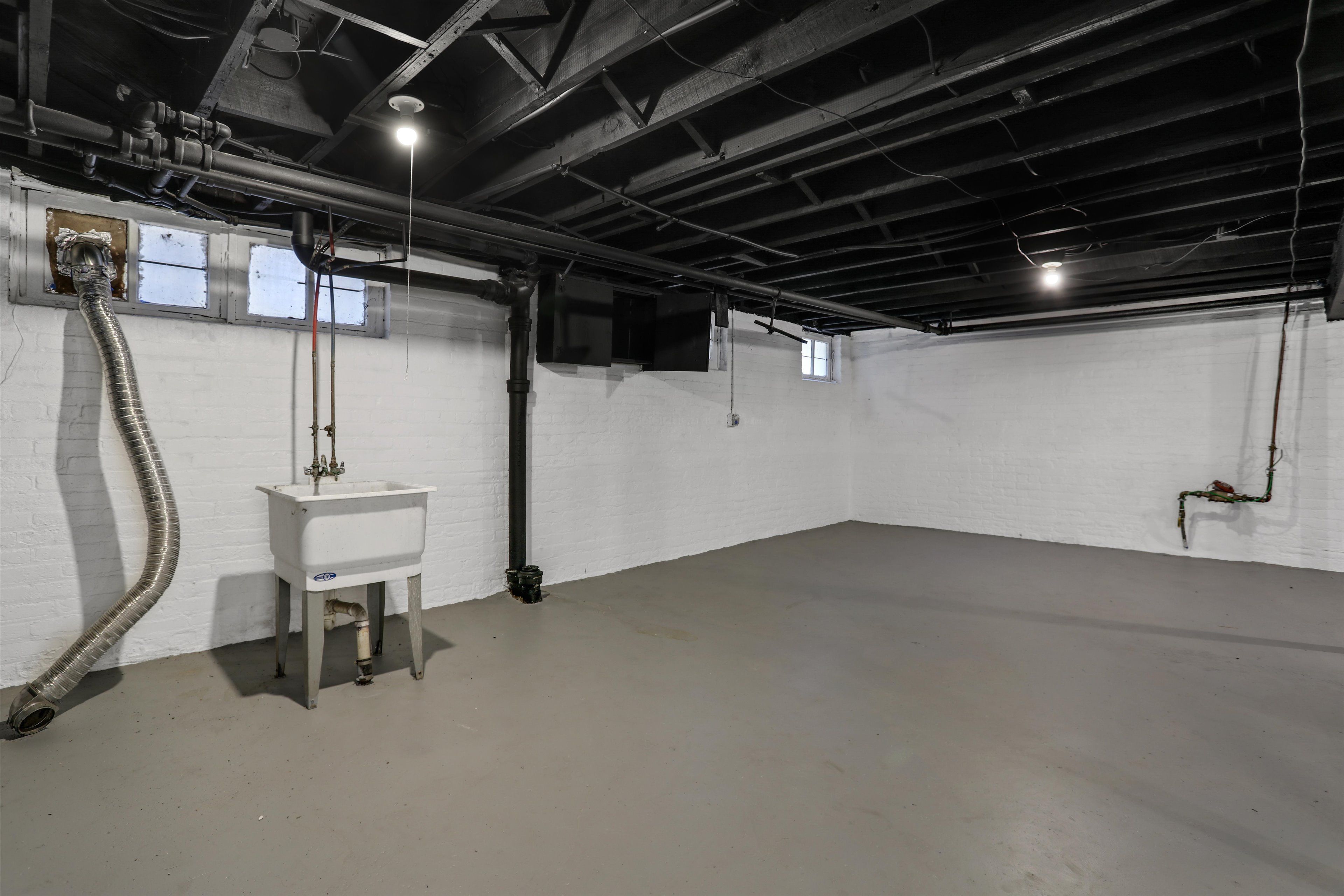 2285 Chicago Blvd