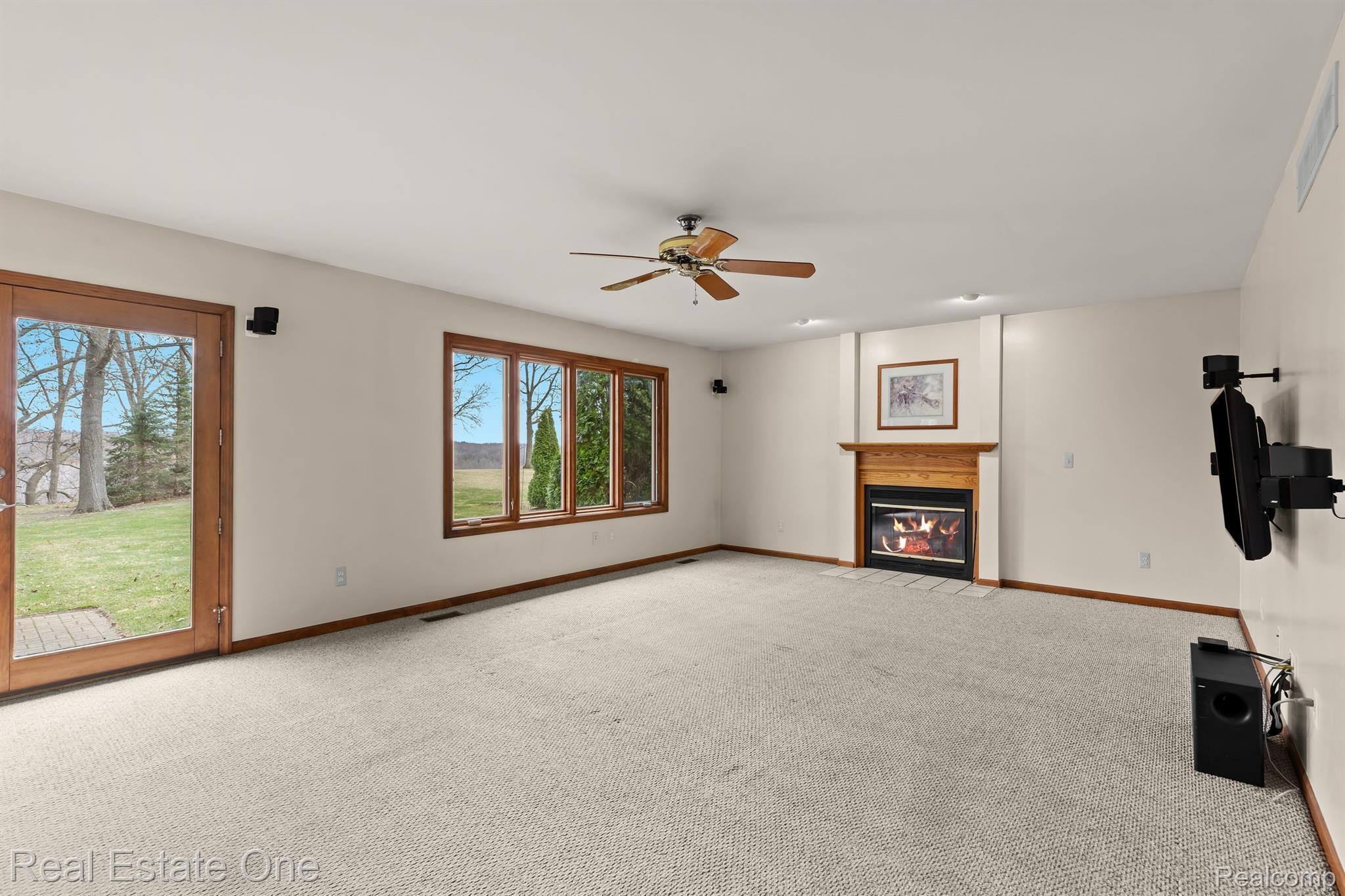 2643 BAY VISTA Drive