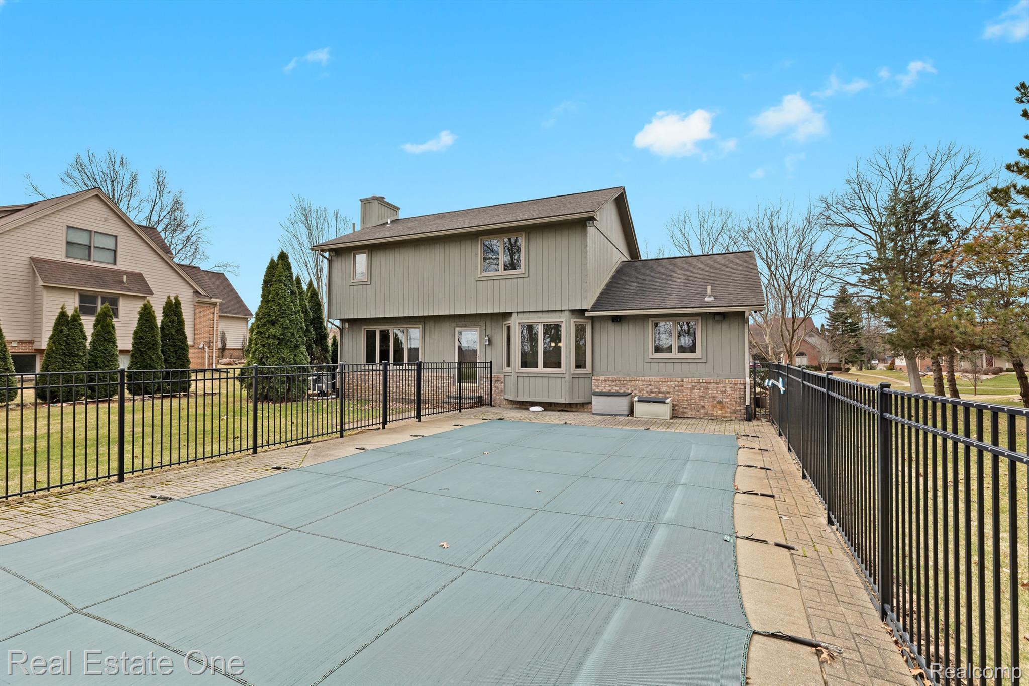 2643 BAY VISTA Drive