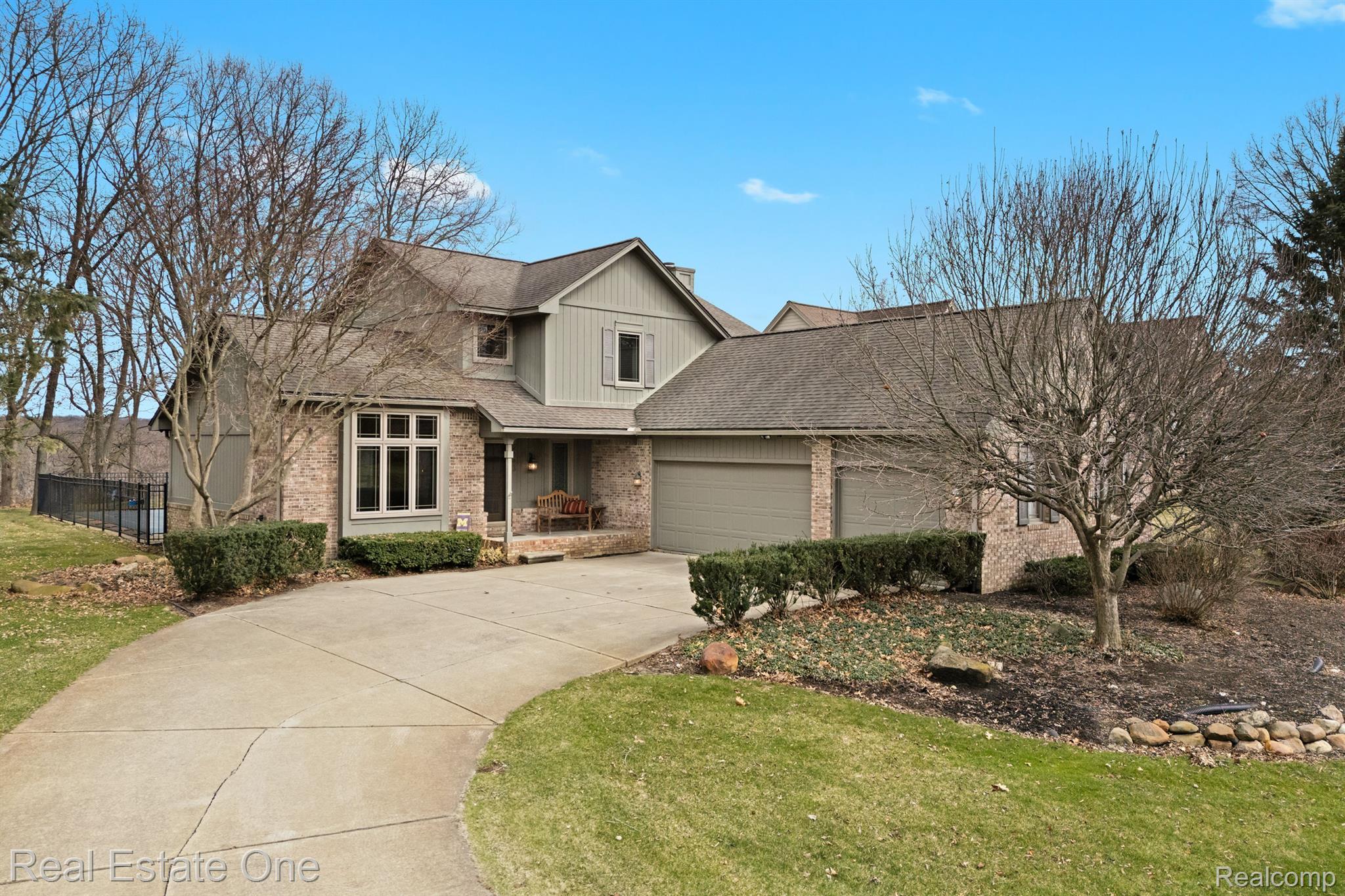 2643 BAY VISTA Drive