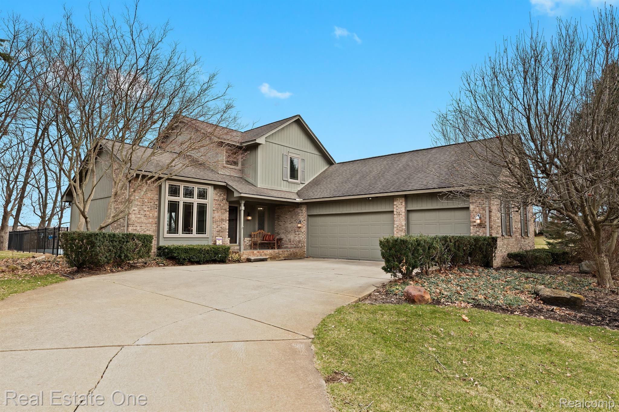 2643 BAY VISTA Drive