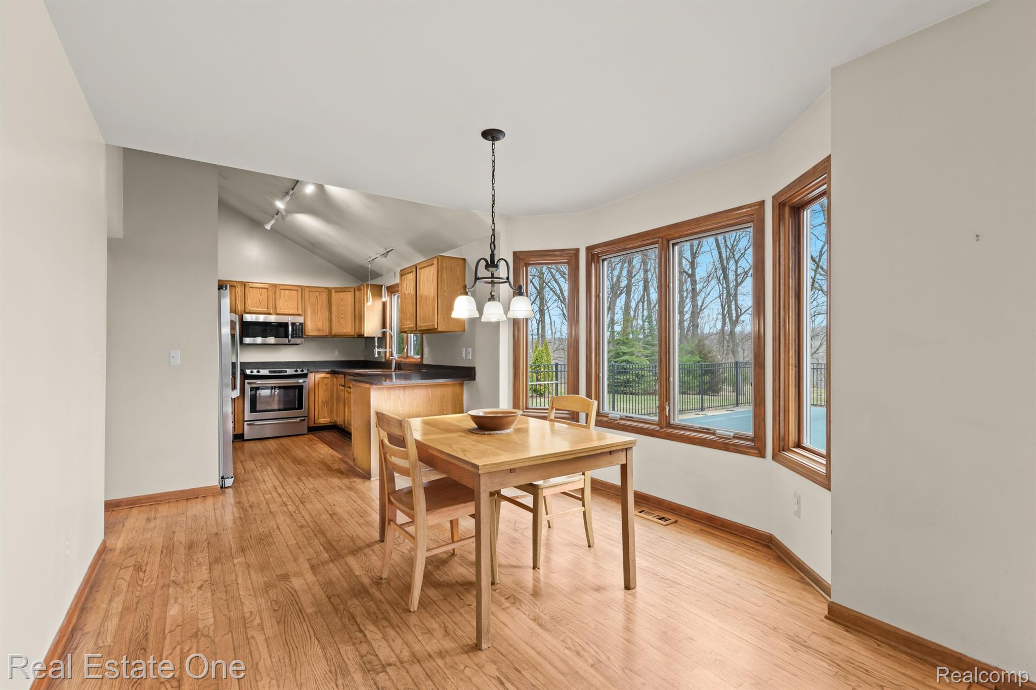 2643 BAY VISTA Drive