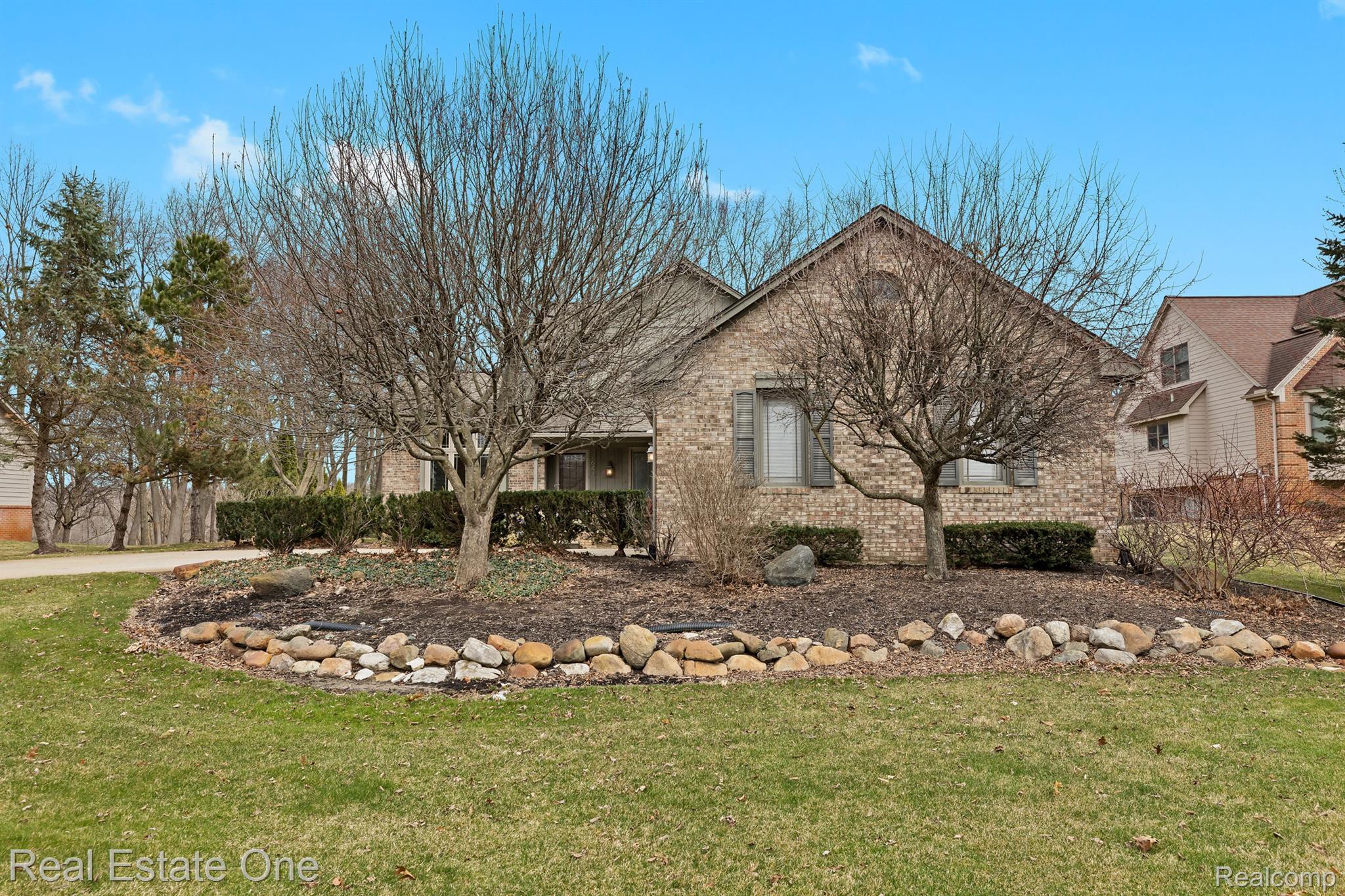 2643 BAY VISTA Drive