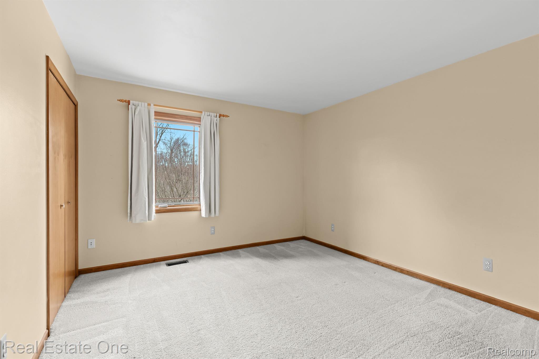 2643 BAY VISTA Drive