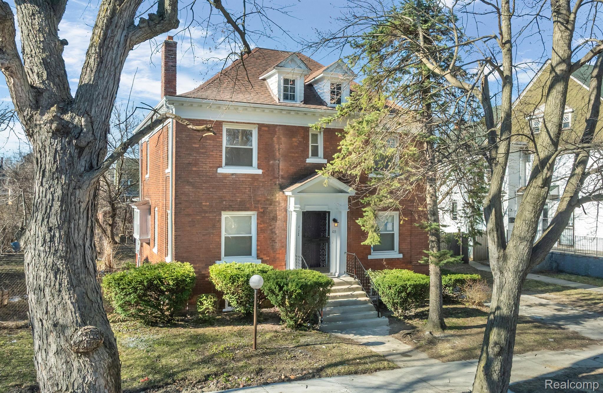 103 WOODLAND Street