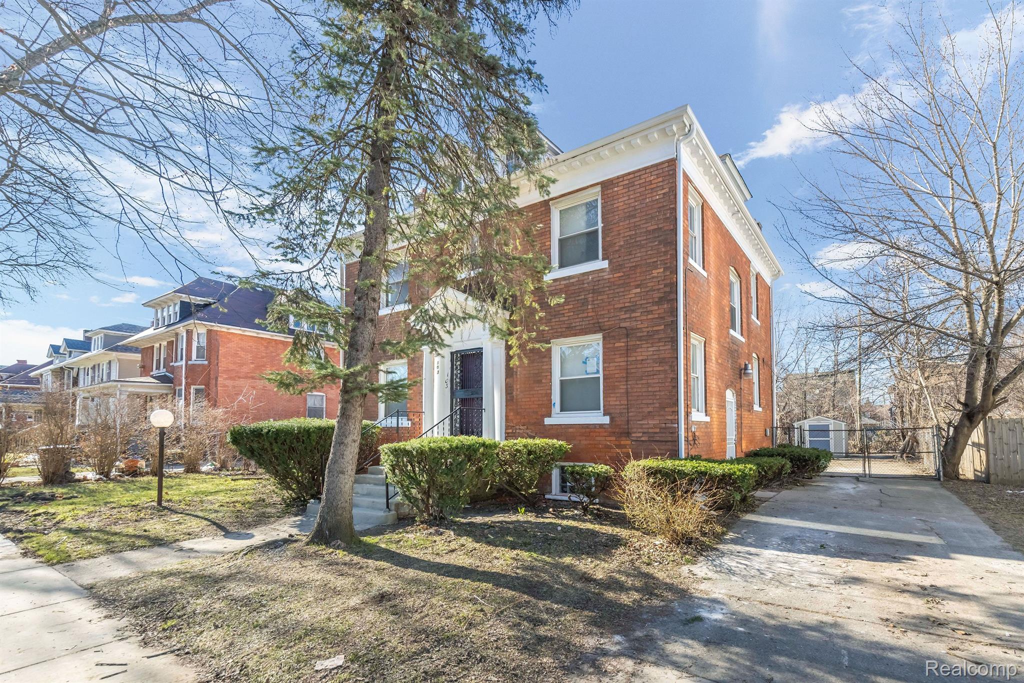 103 WOODLAND Street