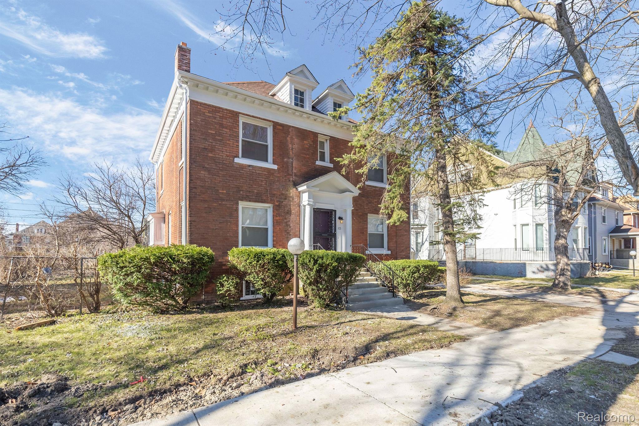 103 WOODLAND Street