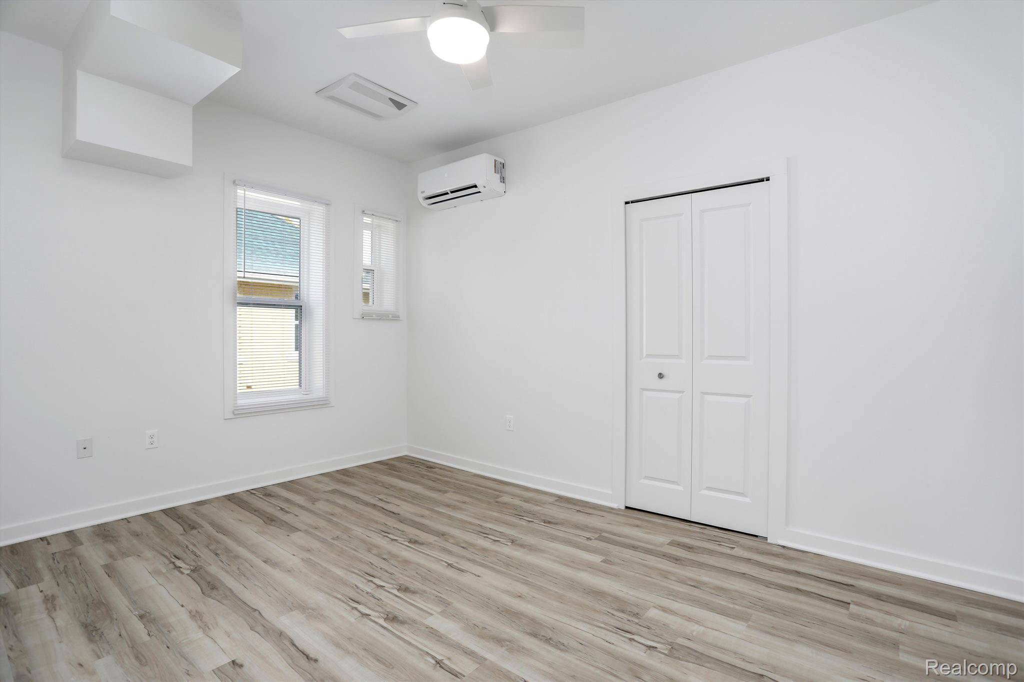 799 East Grand Boulevard 6