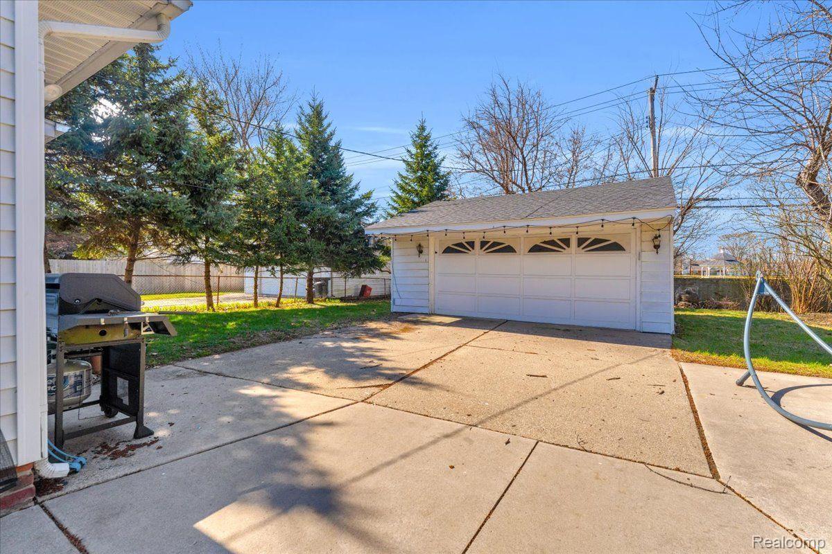 425 Hillcrest Avenue