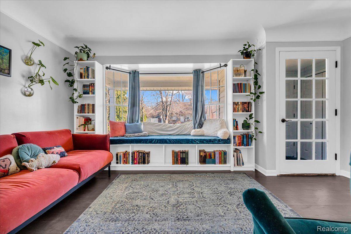 425 Hillcrest Avenue