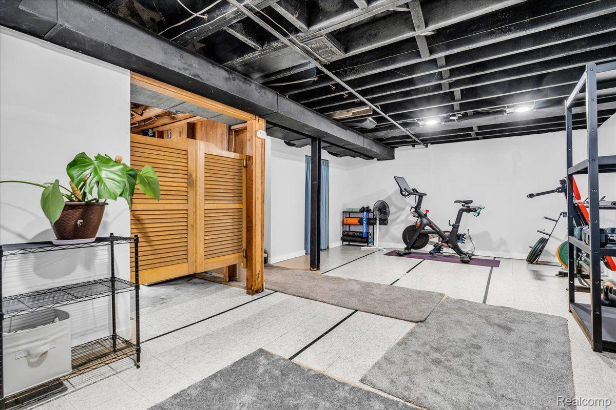 425 Hillcrest Avenue