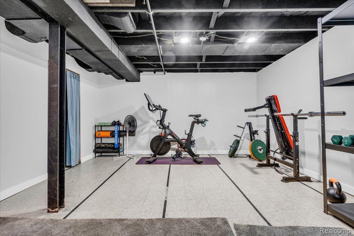 425 Hillcrest Avenue