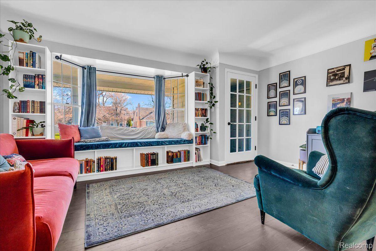 425 Hillcrest Avenue