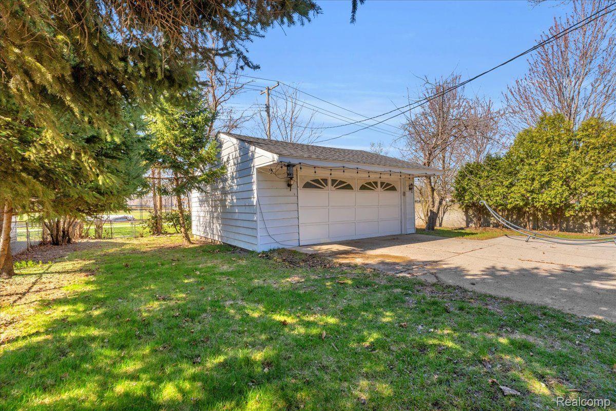 425 Hillcrest Avenue