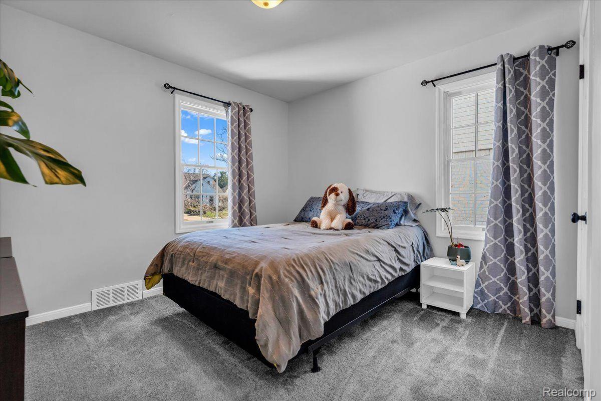 425 Hillcrest Avenue