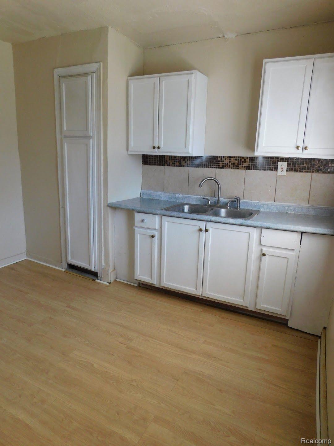 16230 INDIANA Street