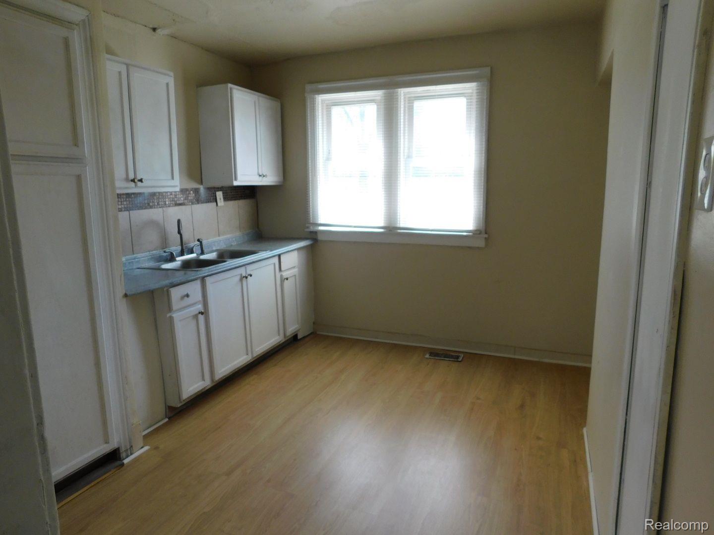 16230 INDIANA Street