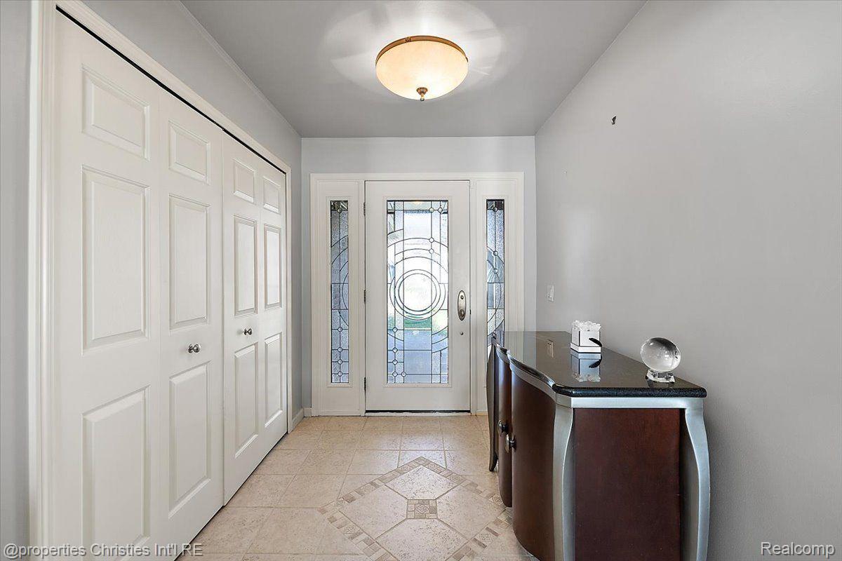 7716 MAPLE Drive