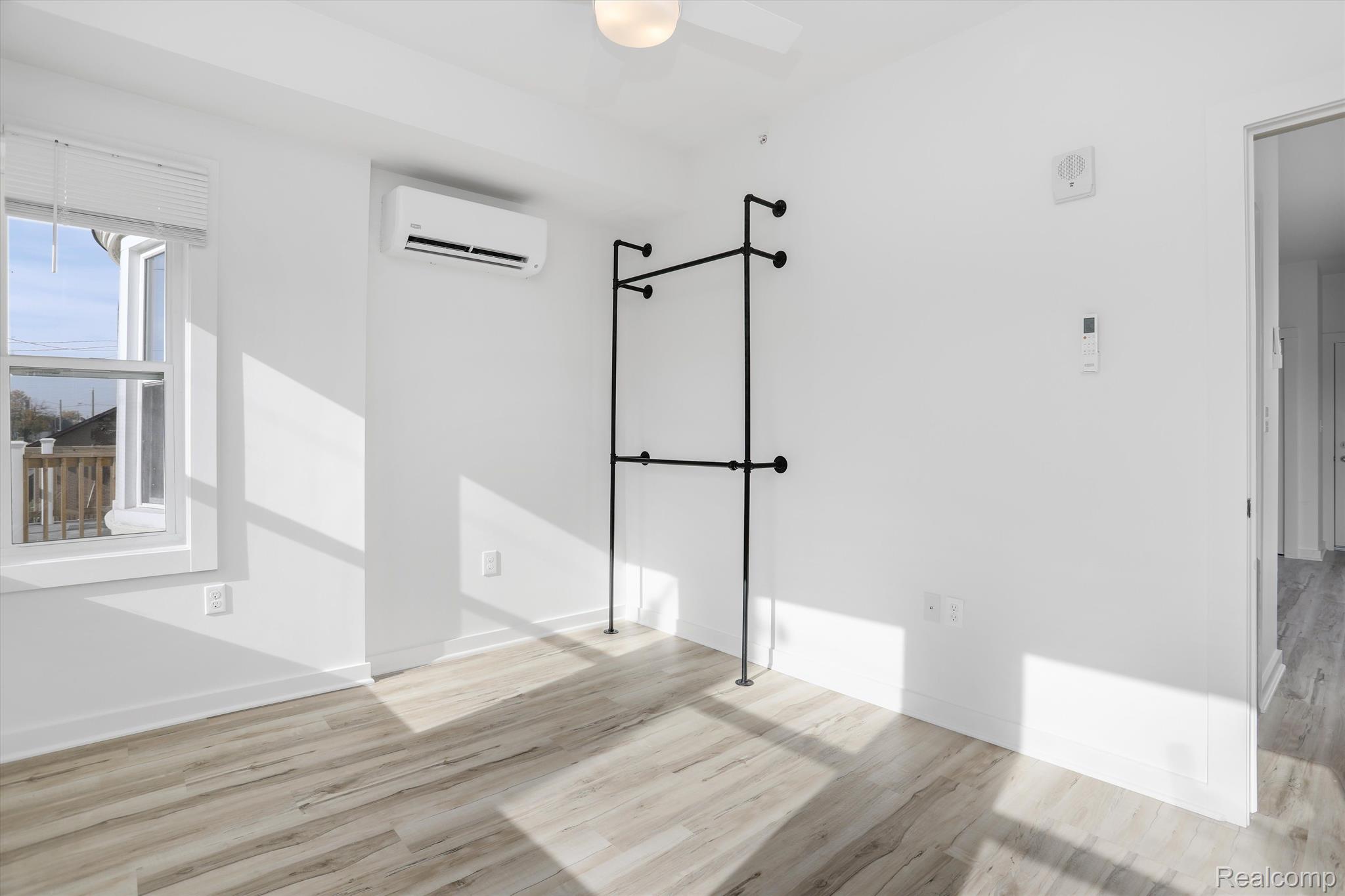 799 East Grand Boulevard 7