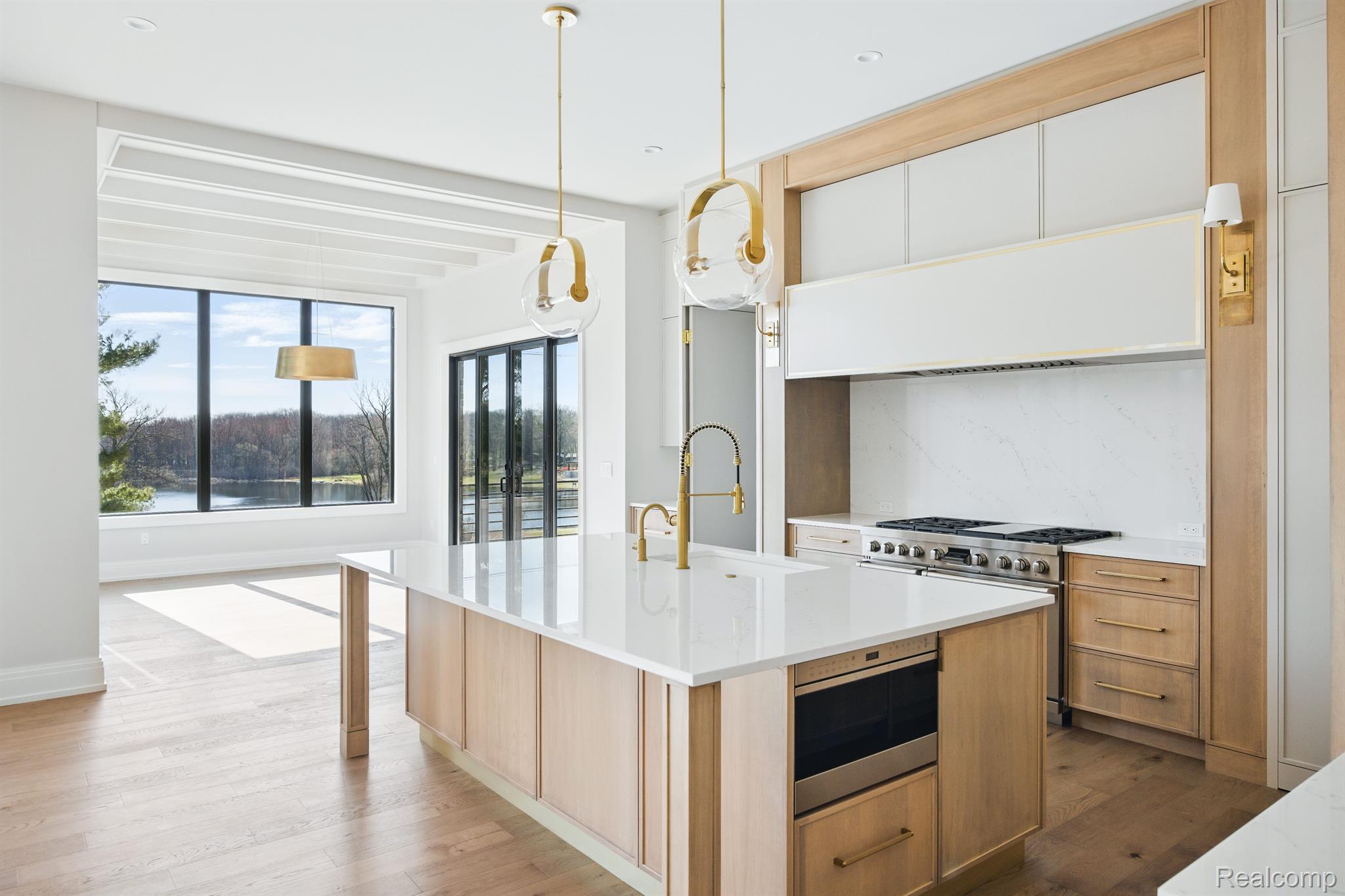 3281 Chickering Lane