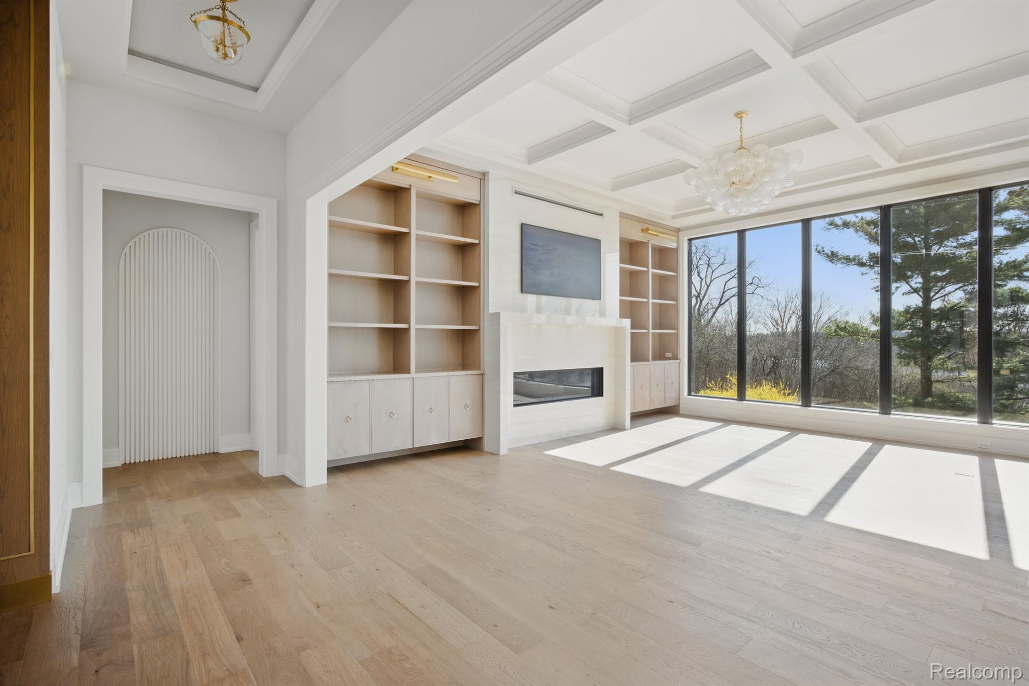 3281 Chickering Lane
