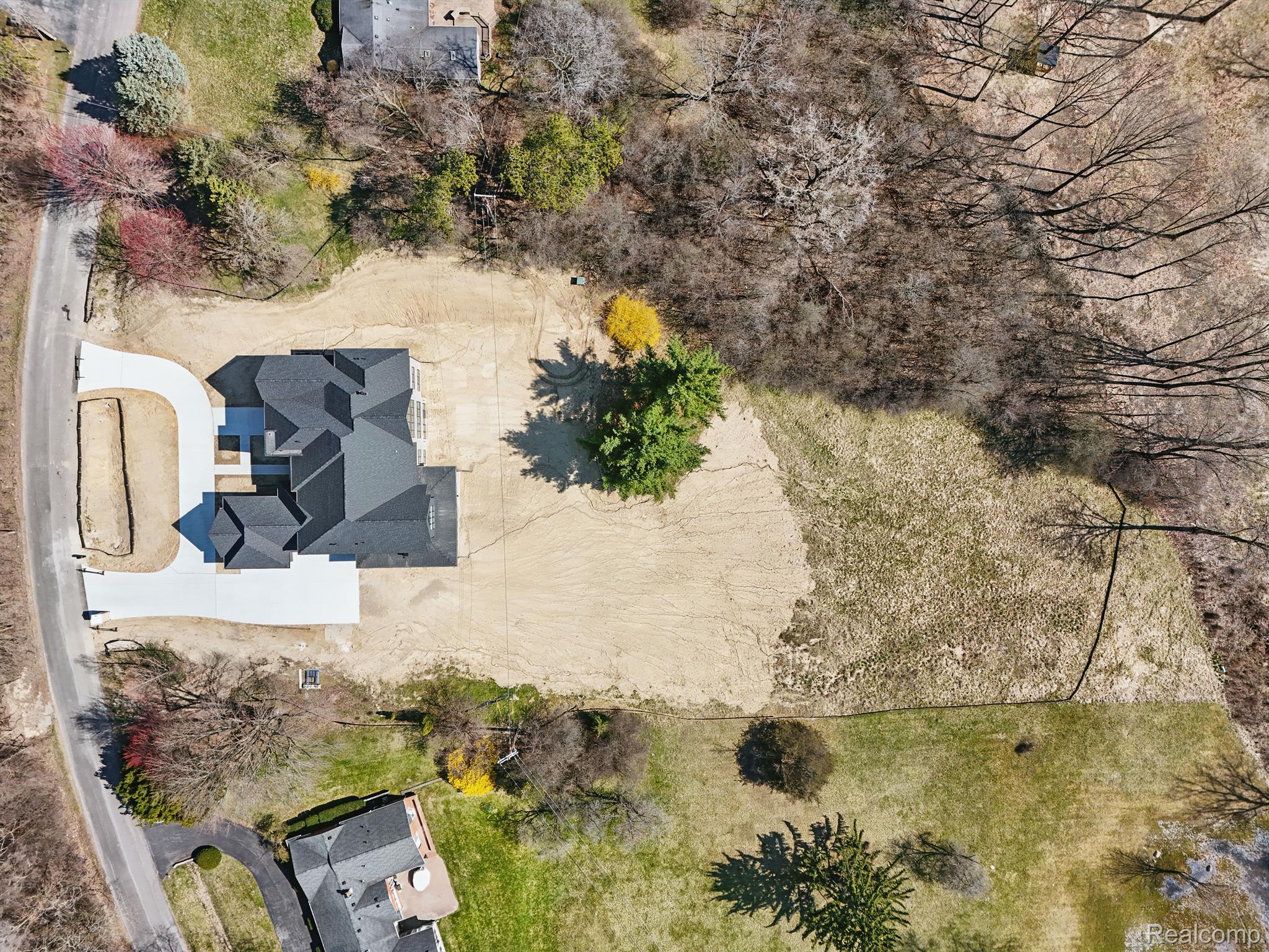 3281 Chickering Lane