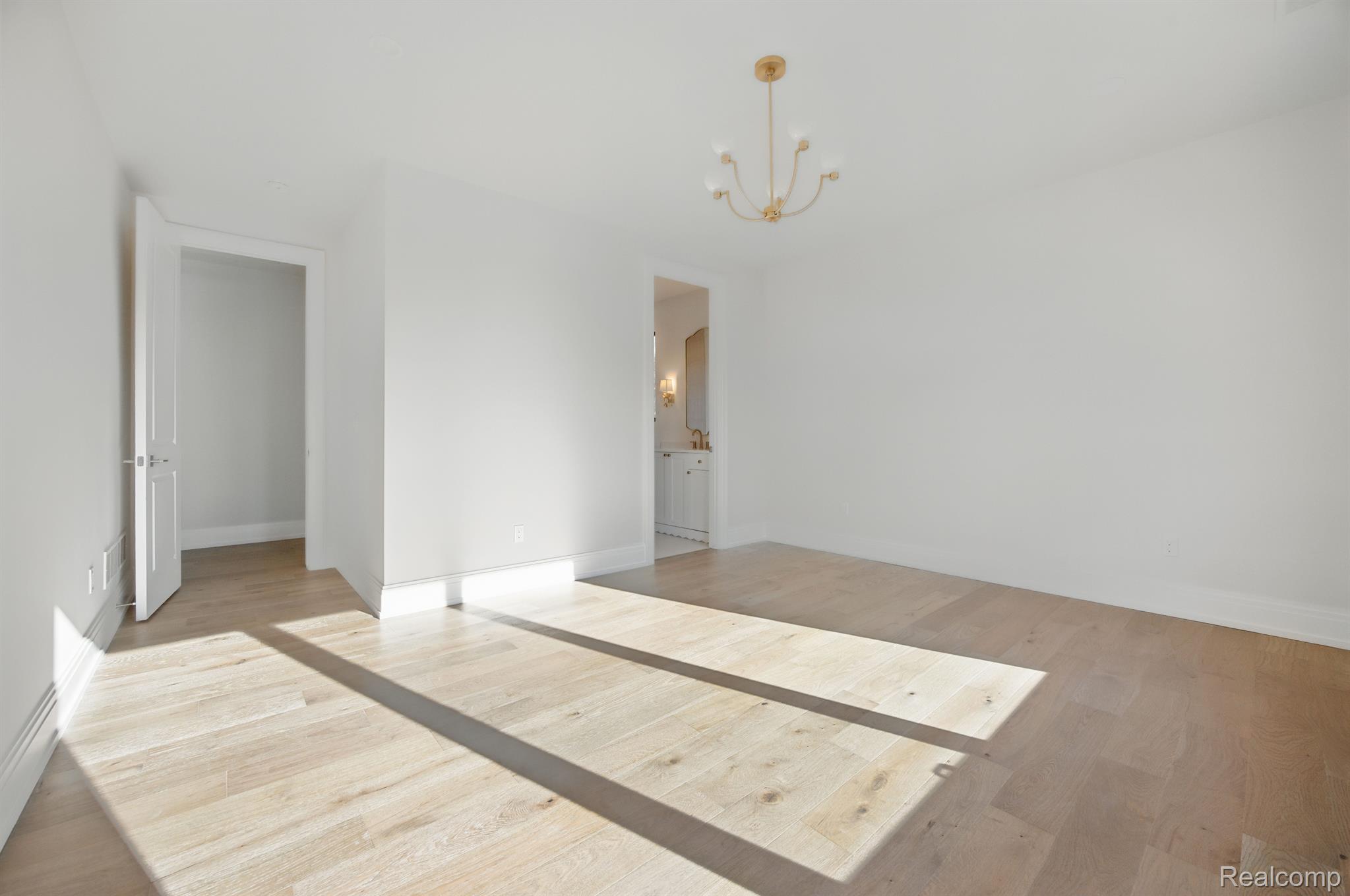 3281 Chickering Lane