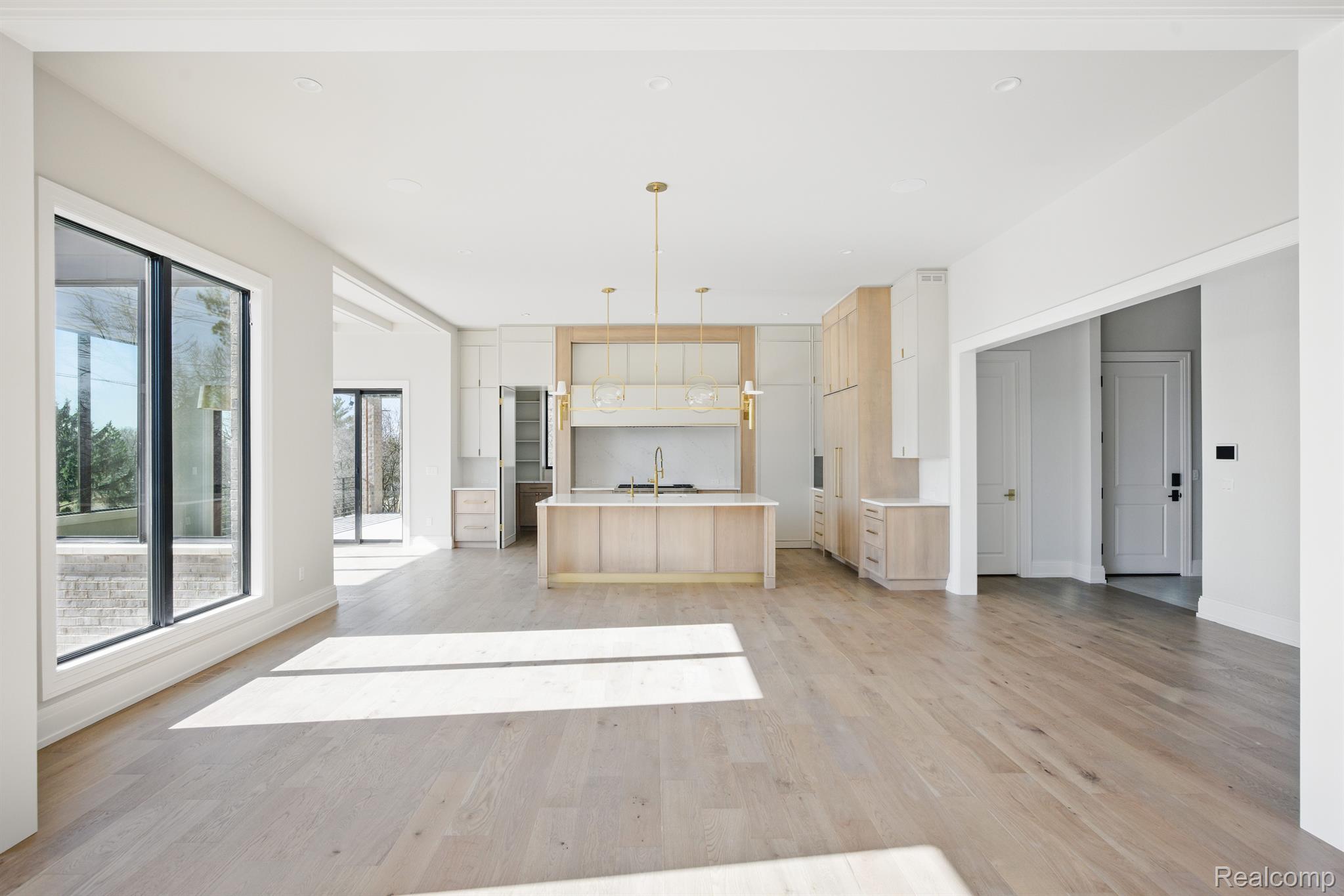 3281 Chickering Lane